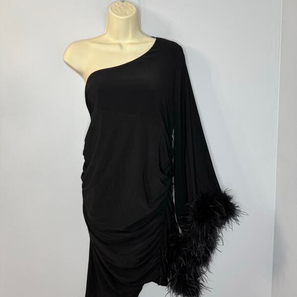 Club L London With A Flourish Black Asymmetric Sleeve Maternity Maxi Dress 12 - Picture 3 of 13